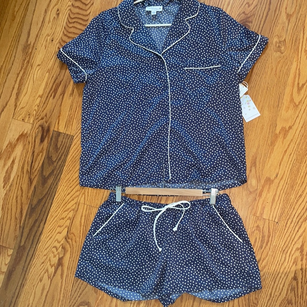 In Bloom by Jonquil 2 Piece Matching Pajama set. Never worn. NWT. Size medium.